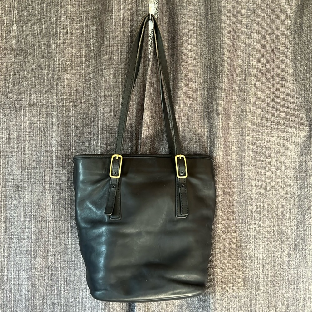 Vintage black day tote coach shoulder bag bucket with gold hardware 9803
